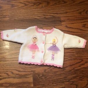 Beautiful white sweater with Ballerinas